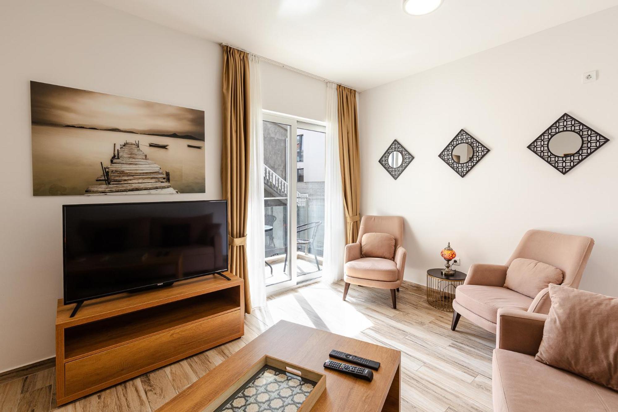 Sunny Side Wellness Resort & Spa Budva Exterior photo